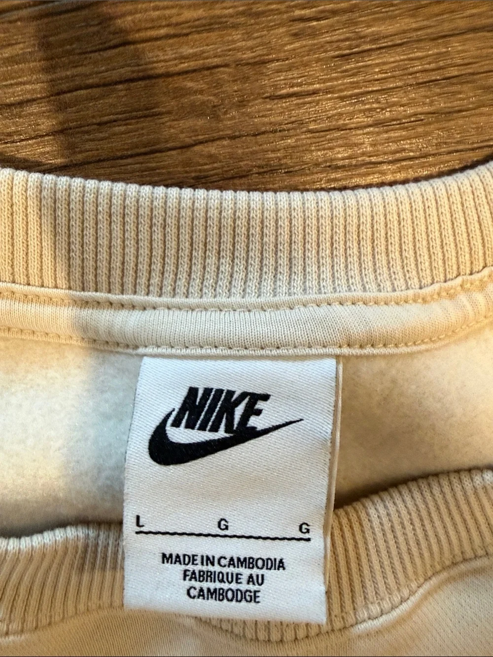 Nike -Women’s Cream Cropped Crewneck Sweatshirt with Navy Logo-NWOT